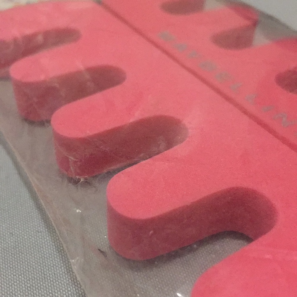 MAYBELLINE Toe Separators - Picture 3 of 3